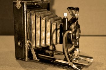 Старовинні фотоапарати – популярний напрямок у колекціонерів